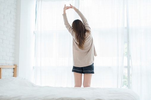 เลือกที่นอนสปริงจากผ้าหุ้มที่ช่วยระบายอากาศและป้องกันไรฝุ่น
