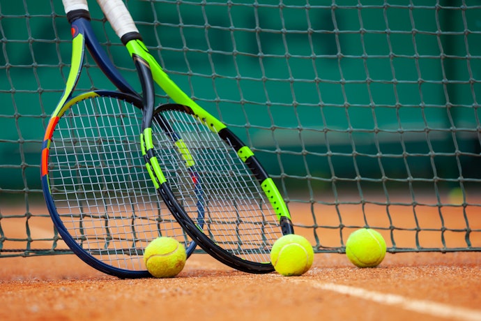เลือกไม้เทนนิสที่ผลิตจาก Graphite ทนทาน รองรับแรงกระแทก