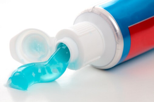 เลือกยาสีฟันสำหรับแก้ปัญหาในช่องปากจากประเภทเนื้อผลิตภัณฑ์